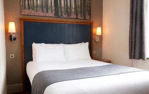 White Rabbit Hotel by Greene King Inns - image 9