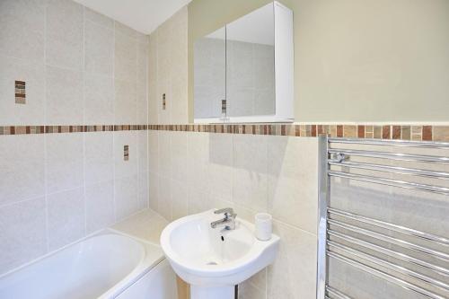 Host & Stay - Aynsley Mews