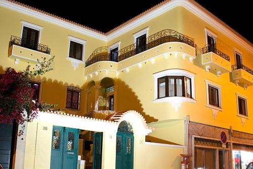  OC Salon Charm Hostel & Suites, Pension in Aveiro