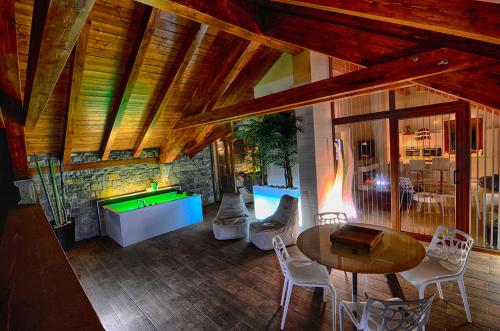 Casas Ordesa y Casa Altemir in Escalona