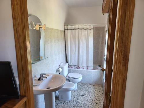 HOSTAL BARCELONA in Entrimo