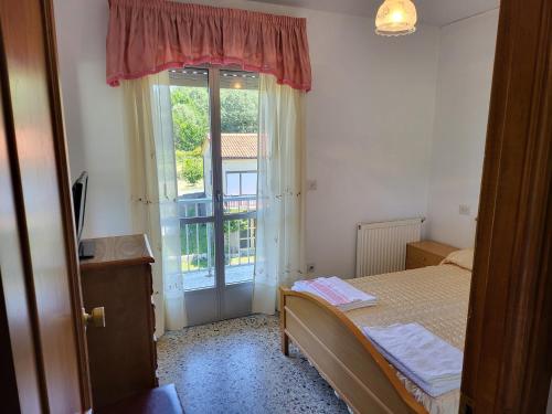 HOSTAL BARCELONA in Entrimo
