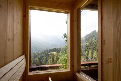 Bergblick Ruhe und Aussicht auf 1100m