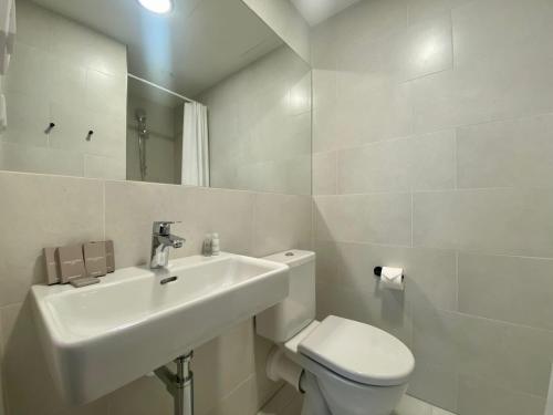 Figaro Suites - image 8