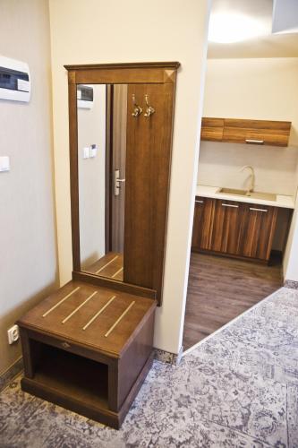 Hotel Gal - image 9