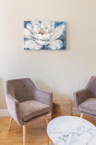 Designer Luxury Home in The Jewish Quarter - image 5