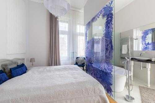Designer Luxury Home in The Jewish Quarter - image 14