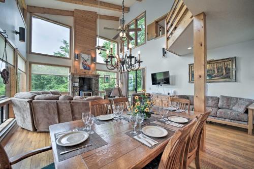 Vibrant Bryson City Home with Mtn Views and Deck! in Bryson City, USA