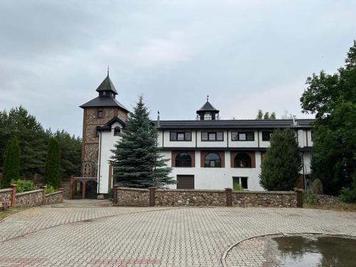 Agroturystyka Trzy wieże (Agroturystyka Trzy wieze) in Czerna