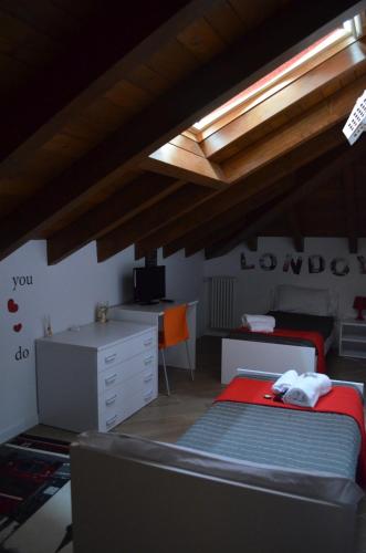 My Room Center