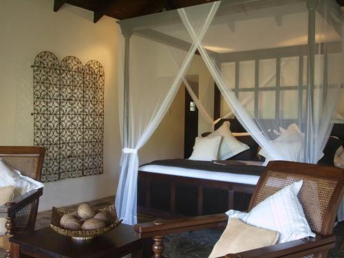 37235370 Firefly Estate Bequia