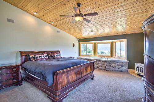 Big Bear Mountain Paradise with Wraparound Deck