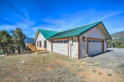 Big Bear Mountain Paradise with Wraparound Deck