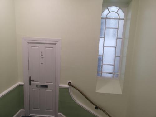 Picture of Penthouse Flat With River View, 1C