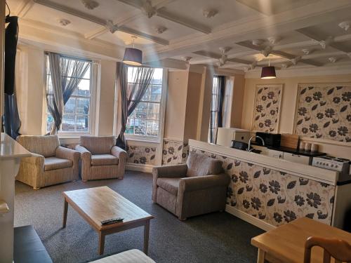 Penthouse Flat with River View, 1C, Great Yarmouth
