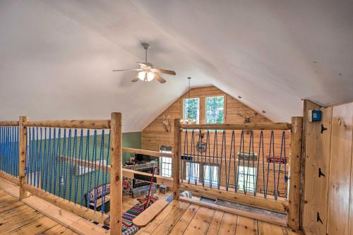 Cabin-Inspired Home Less Than 12 Mi to Sugarloaf Mtn!