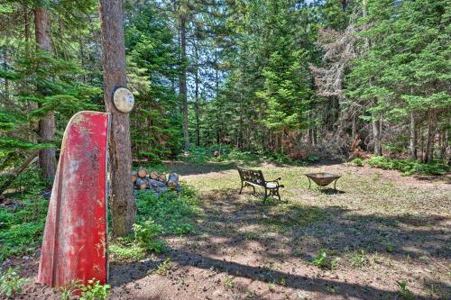 Cabin-Inspired Home Less Than 12 Mi to Sugarloaf Mtn!