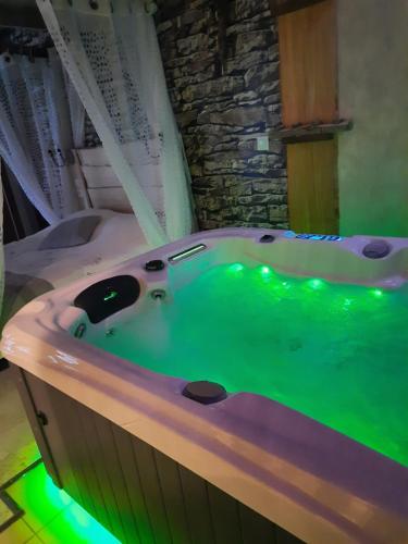 Spa, Célézen (Celezen) in Brenžū