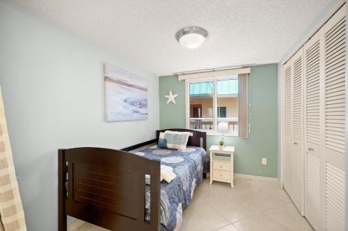 Beach Cottages 504 2BRs Pool Walk to Beach Ocean View Wi-Fi Sleep 7 - image 12