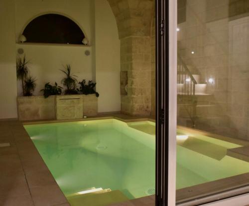 Peldbaseins, LeVolte luxury suite&spa in Sternatia