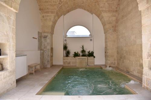 Peldbaseins, LeVolte luxury suite&spa in Sternatia