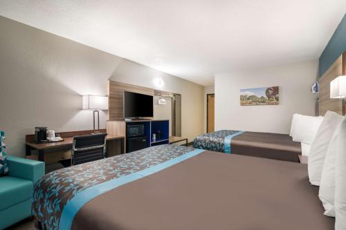 Motel 6-Lewiston ME - image 9