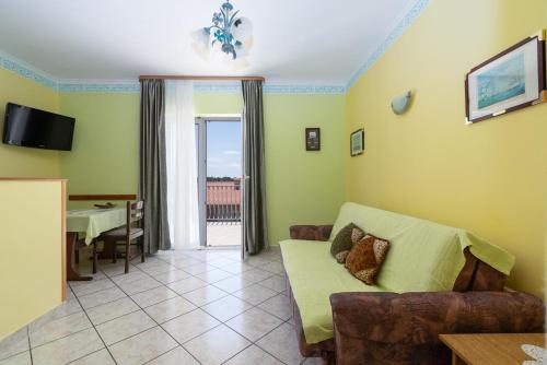 Apartments with a parking space Rab - 14120 - image 10