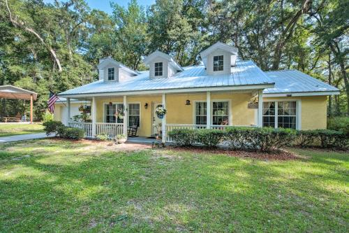 Serene Old Town Getaway Near Suwannee River! - Cross City, FL