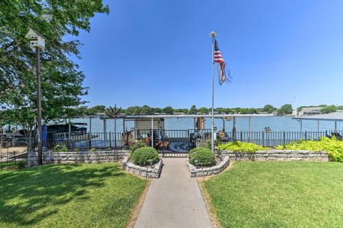 Lakefront Granbury Home, Boat Dock On-Site!