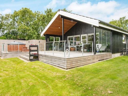  8 person holiday home in Struer-By Traum in Struer