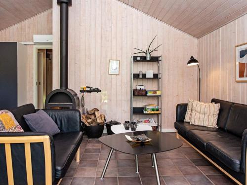  Two-Bedroom Holiday home in Toftlund 5 in Vestergård