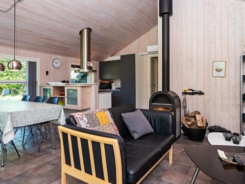  Two-Bedroom Holiday home in Toftlund 5 in Vestergård