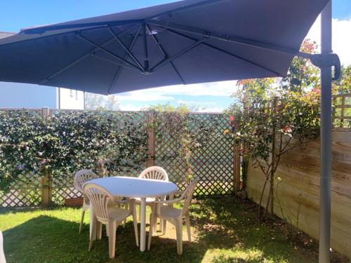 Maison Saint-Armel, 3 pièces, 4 personnes - FR-1-639-72 gîte à louer Le Hézo