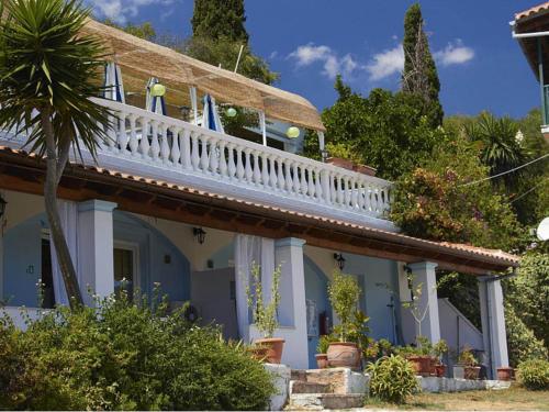 Apartment in Mpenitses with Sea View & Pool, Benitses (foto 5)
