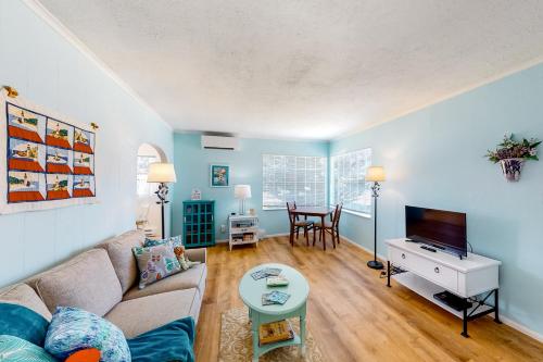 Waldport Bungalow in วัลด์พอร์ต (OR)