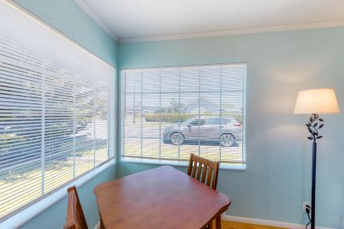 Waldport Bungalow in วัลด์พอร์ต (OR)