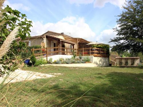 Gîte Mauriac, 4 pièces, 5 personnes - FR-1-440-406 gîte à louer Mauriac