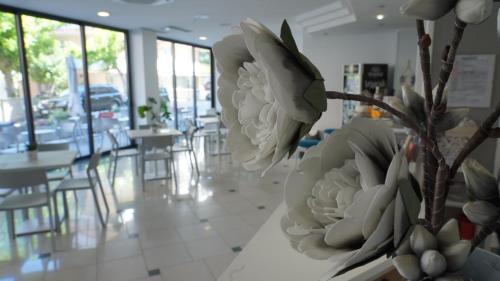 Lively Hotel - image 6
