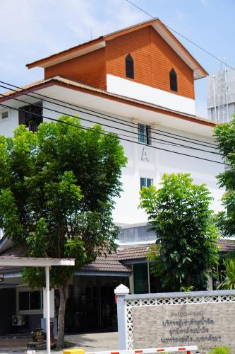 Grand Airport Resort – Bangkok, NY