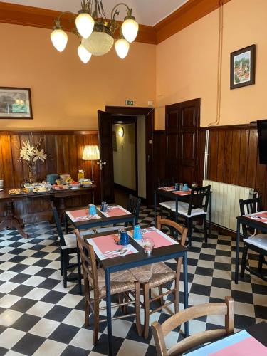 อาหารและเครื่องดื่ม, Chalet Relogio Guesthouse in เซา มาร์ติงโย