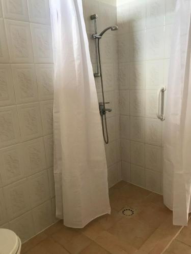 2 bedrooms, 4 beds