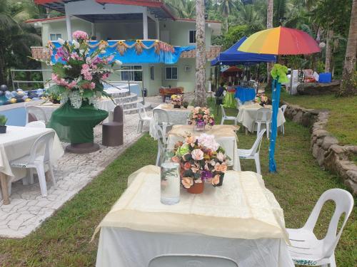 Garden, Pentaqua -Dineros Guest House near Century-old Barcelona Church and Ruins