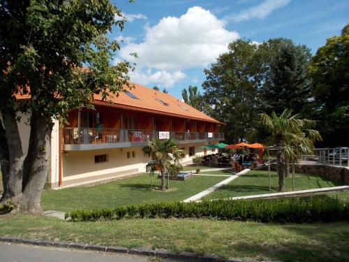 Hotel Halászkert Badacsony - image 13