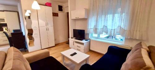 Bright & Lovely Apartment in t..