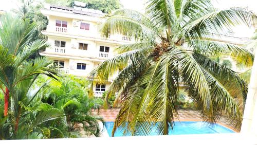 Seacoast Retreat- Lovely 2 BHK apartment with pool