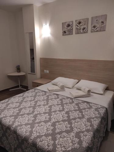 Royals apartments – Nikiti, MO