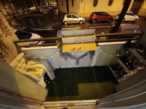 Chambre privée avec lit double - Appartement en colocation, quartier calme 13005 Marseille, Marseille (photo 8)