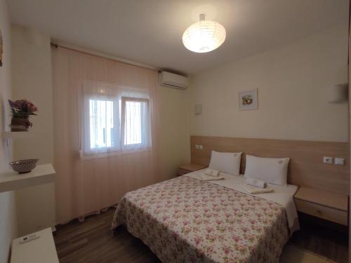 Royals apartments – Nikiti, MO
