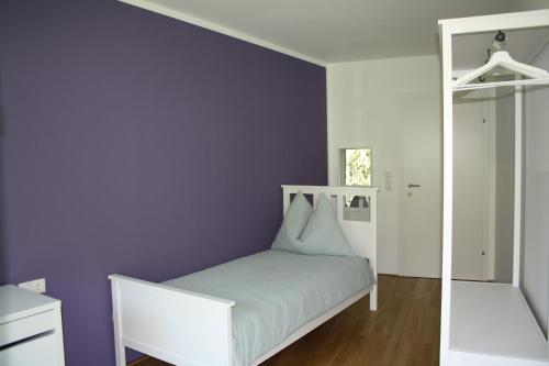 1 twin bed