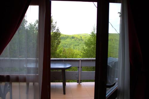 Balcony/terrace, Lili's Lovely Log Home in the Forest in Bukkszentkereszt
